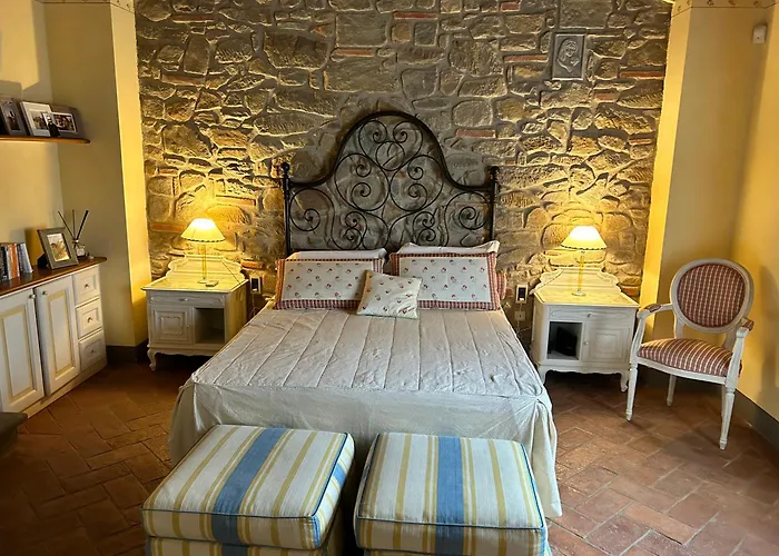 Villa Panicale -toscana Capraia e Limite