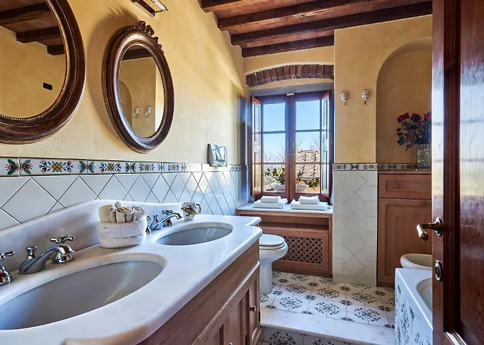 Panicale -toscana * Capraia e Limite